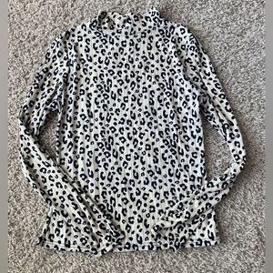 Rue 21 cheetah print turtle neck